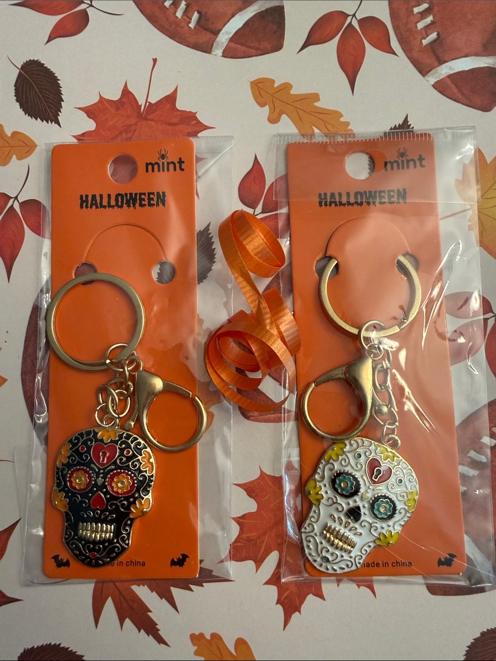 Mint Halloween Sugar Skull Keychains: Black and White Varieties Available